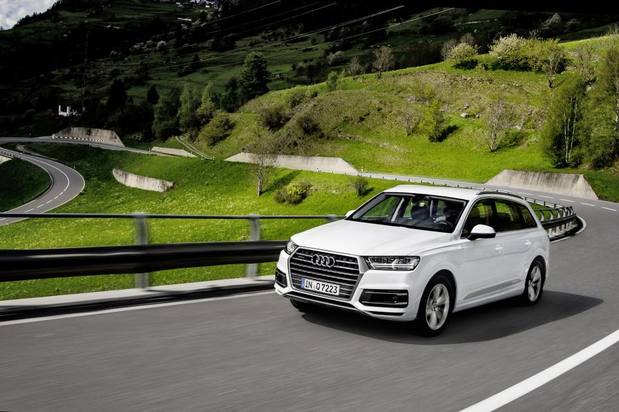  Audi Q7 TDI Quattro (4M) 2015 года  (WW) (фото 16 из 20)